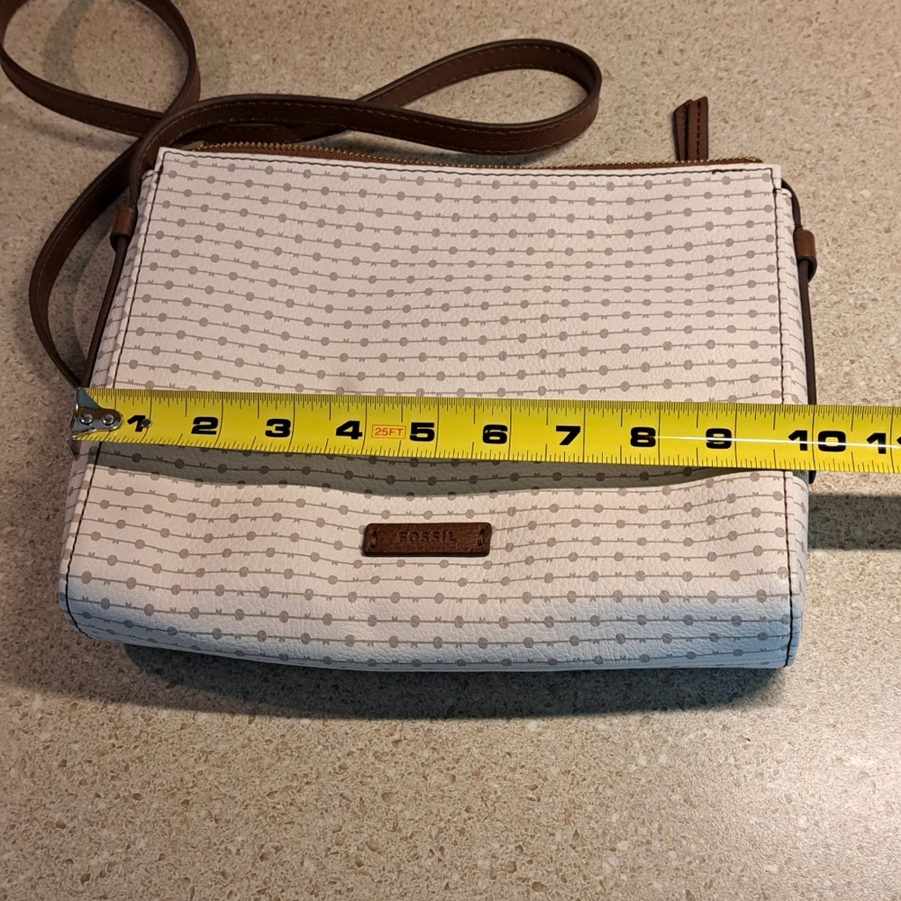 Fossil Crossbody Bag - Picture 7 of 10